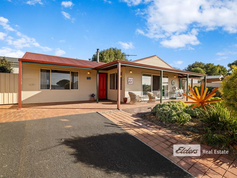 27 Hayfield Drive, Peppermint Grove Beach