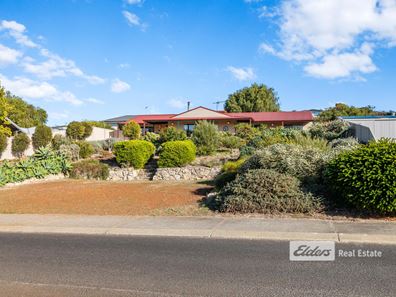 27 Hayfield Drive, Peppermint Grove Beach WA 6271