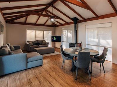 2 Water Street, York WA 6302