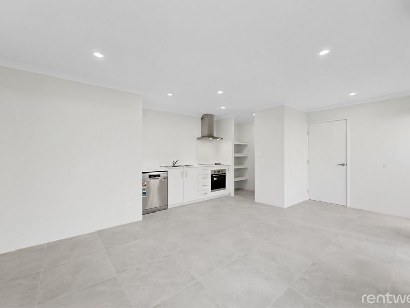 26A Peregrine Rd, Eglinton WA 6034