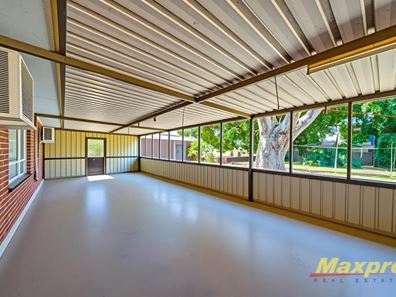 14 Fleetwood Road, Lynwood WA 6147