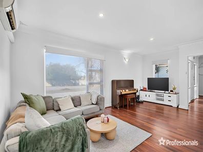 314A Wharf Street, Queens Park WA 6107