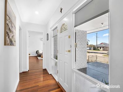 314A Wharf Street, Queens Park WA 6107