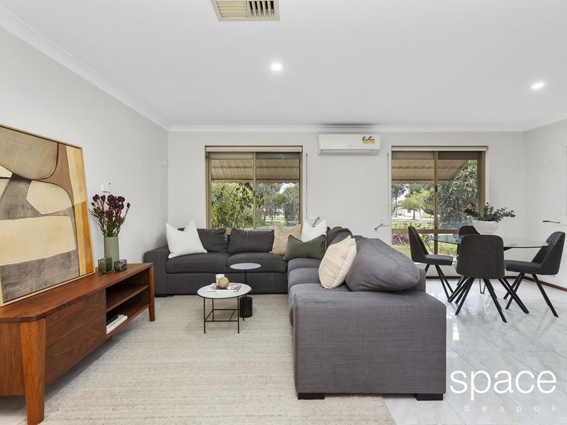25 Lantana Crescent, Dianella WA 6059