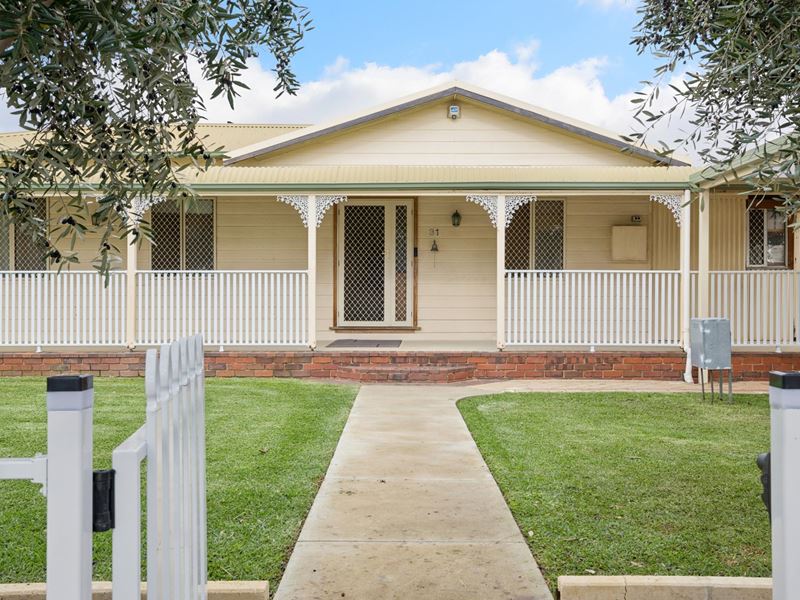 31 Station Street, Cannington WA 6107