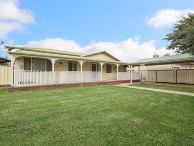 31 Station Street, Cannington WA 6107