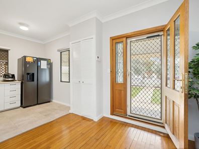 31 Station Street, Cannington WA 6107