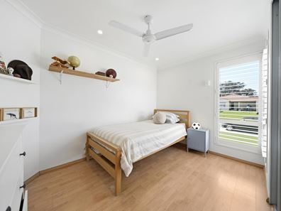 4 Furl Court, Ocean Reef WA 6027