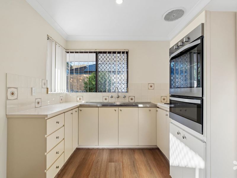 1/75 Thelma Street, Como WA 6152