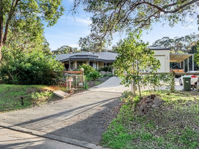 425 Pechey Road, Swan View WA 6056