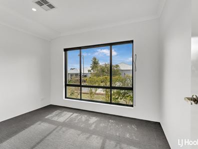 16 Saltbush Street, Wandi WA 6167