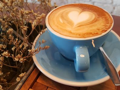 Food/Hospitality - Thriving and Consistent Cafe in Fantastic N.O.R Location