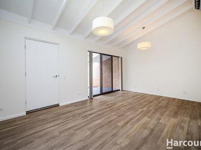 27/2 Fenton Street, Mundaring WA 6073