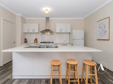 22 Ernest Way, Hilbert WA 6112