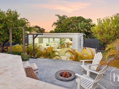 23 Aerolite Way, Beldon WA 6027