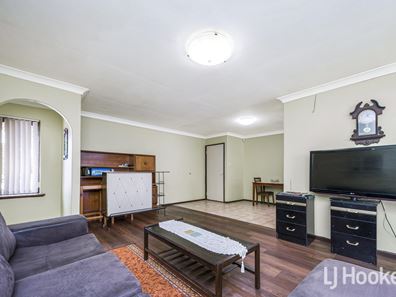 8 Delbridge Drive, Kenwick WA 6107