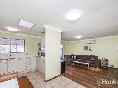 8 Delbridge Drive, Kenwick WA 6107