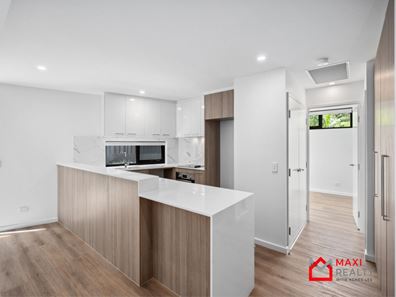 4/8 Macrae Road, Applecross WA 6153