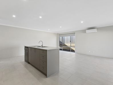 24 Trigger Way, Two Rocks WA 6037