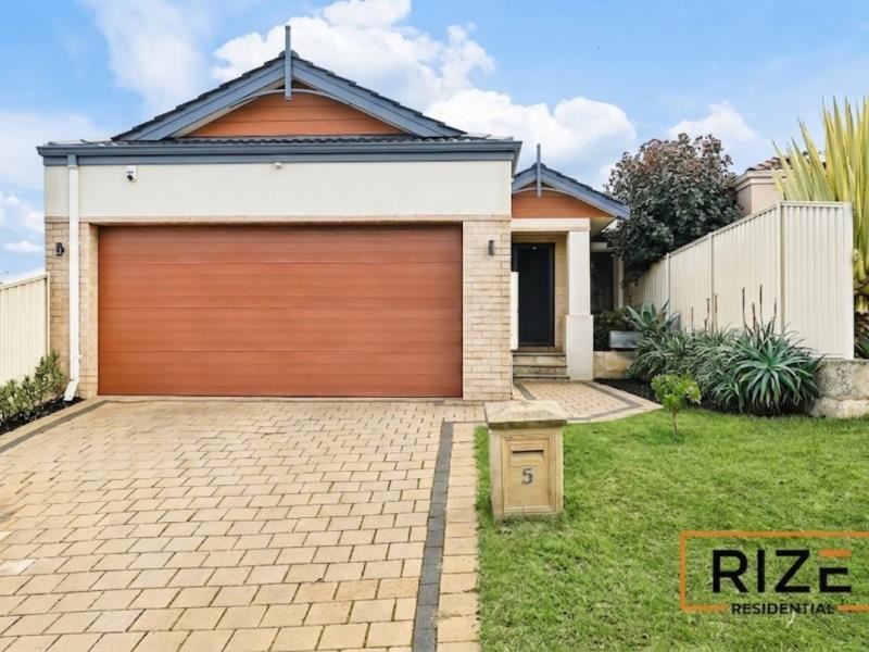 5 Merlot Way, Pearsall WA 6065