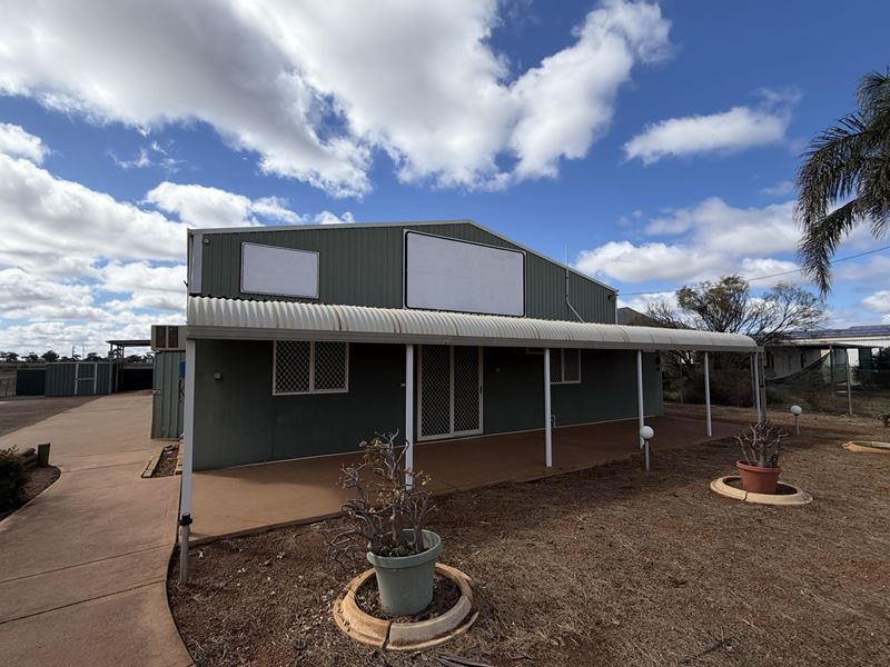 51 Lady Loch Road, Coolgardie WA 6429
