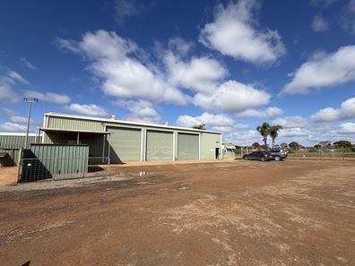 51 Lady Loch Road, Coolgardie WA 6429