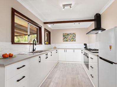 28 Harry Street, Gosnells WA 6110
