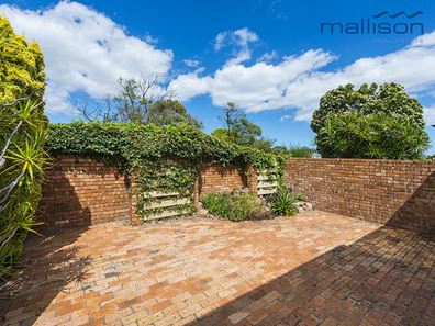 2/102 Ardross St, Applecross WA 6153