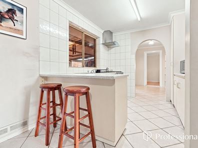 48 Chapman Valley Road, Waggrakine WA 6530