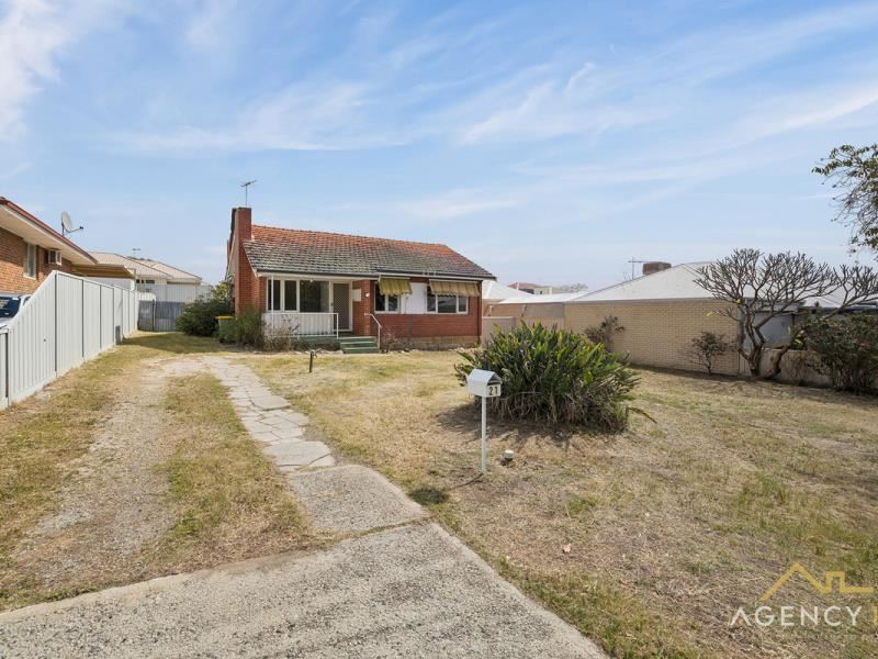 21 McManus Road, Wilson WA 6107