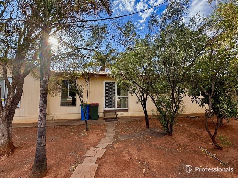 2/3 Morley Way, South Kalgoorlie