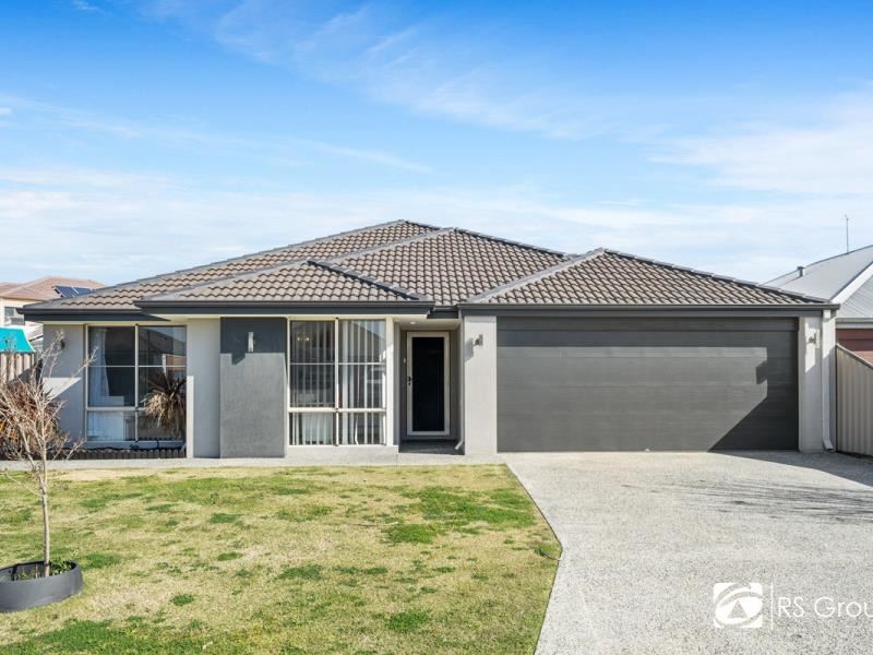 21 Petrona Crescent, Piara Waters WA 6112