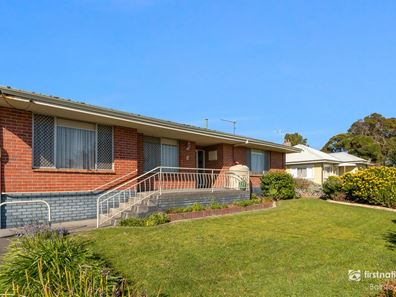 39 Minor Road, Orana WA 6330