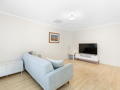 4/74 Robert Street, Como WA 6152