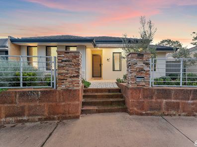 39 Mclachlan Turn, Byford WA 6122