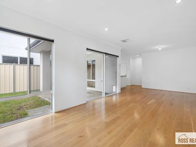 17 Frinton Street, Bayswater WA 6053