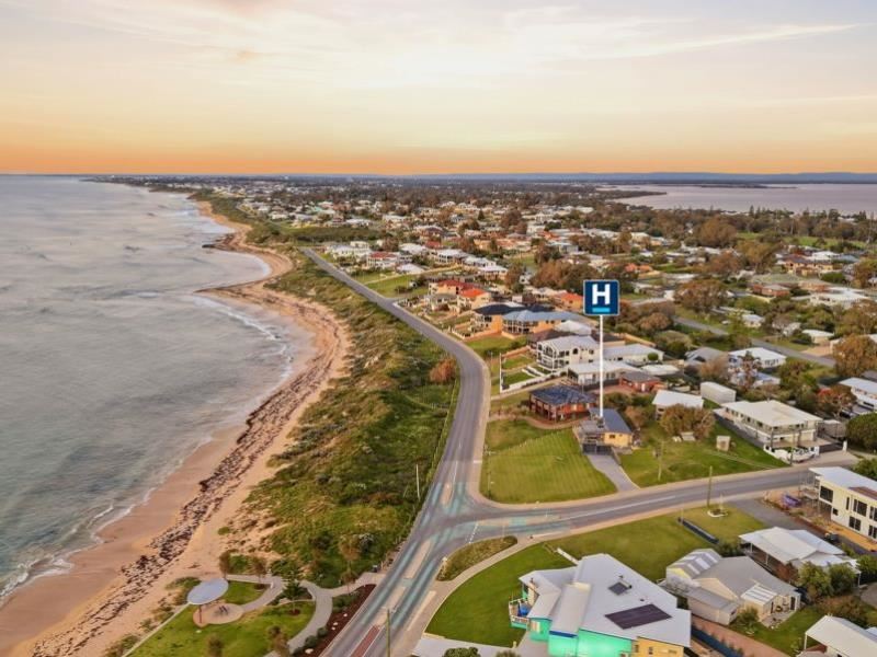 25 Spinaway Pde, Falcon WA 6210