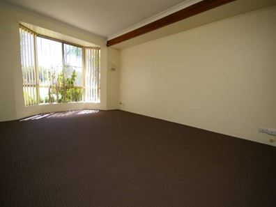 9 Collison Place, Marangaroo WA 6064