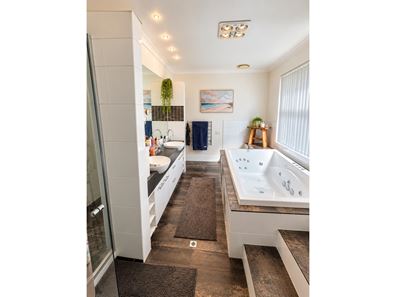 41 Santa Clara Crescent, Clarkson WA 6030