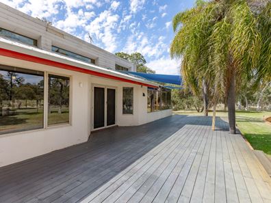 91 Mustang Road, Champion Lakes WA 6111