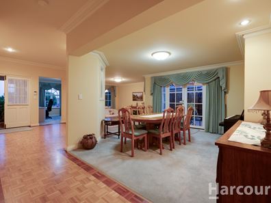 41 Meadowbrook Promenade, Currambine WA 6028