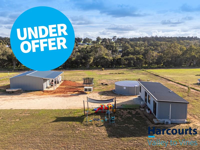 233 Guernsey Rise, Chittering