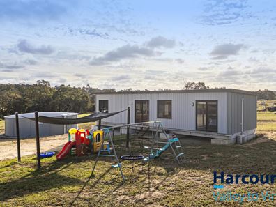 233 Guernsey Rise, Chittering WA 6084