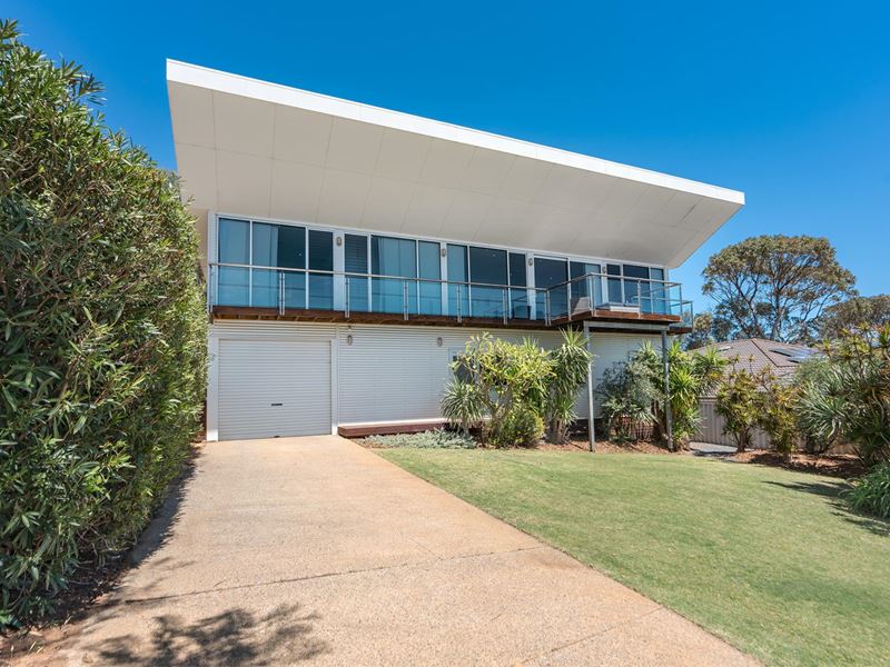 22 St Georges Close, Bluff Point