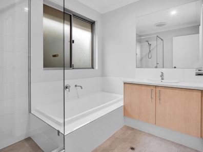 13 Scopello Street, Madora Bay WA 6210