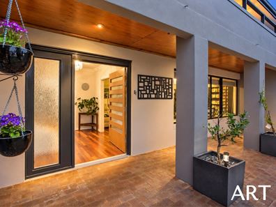 1A Howard Parade, Salter Point WA 6152