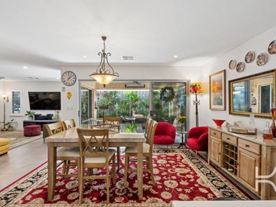 2/51 Wray Avenue, Fremantle WA 6160
