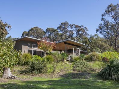 301 Sheoak Drive, Yallingup WA 6282