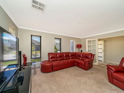 54 Pavilion Circle, The Vines WA 6069