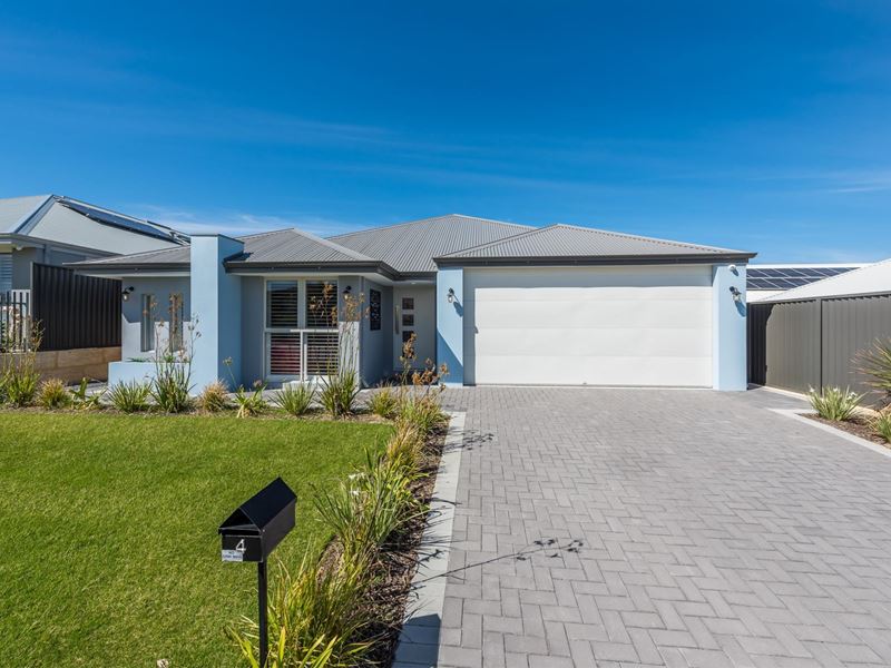 4 Macquarie Street, Jindalee WA 6036